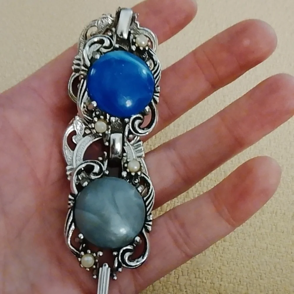 Elegant Multi-Color Stone Bracelet - Picture 9 of 16